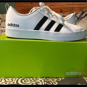 Women’s Adidas Sneakers
